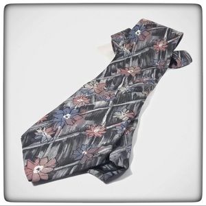 Italian Silk Barrington Lattice Floral Necktie 58L